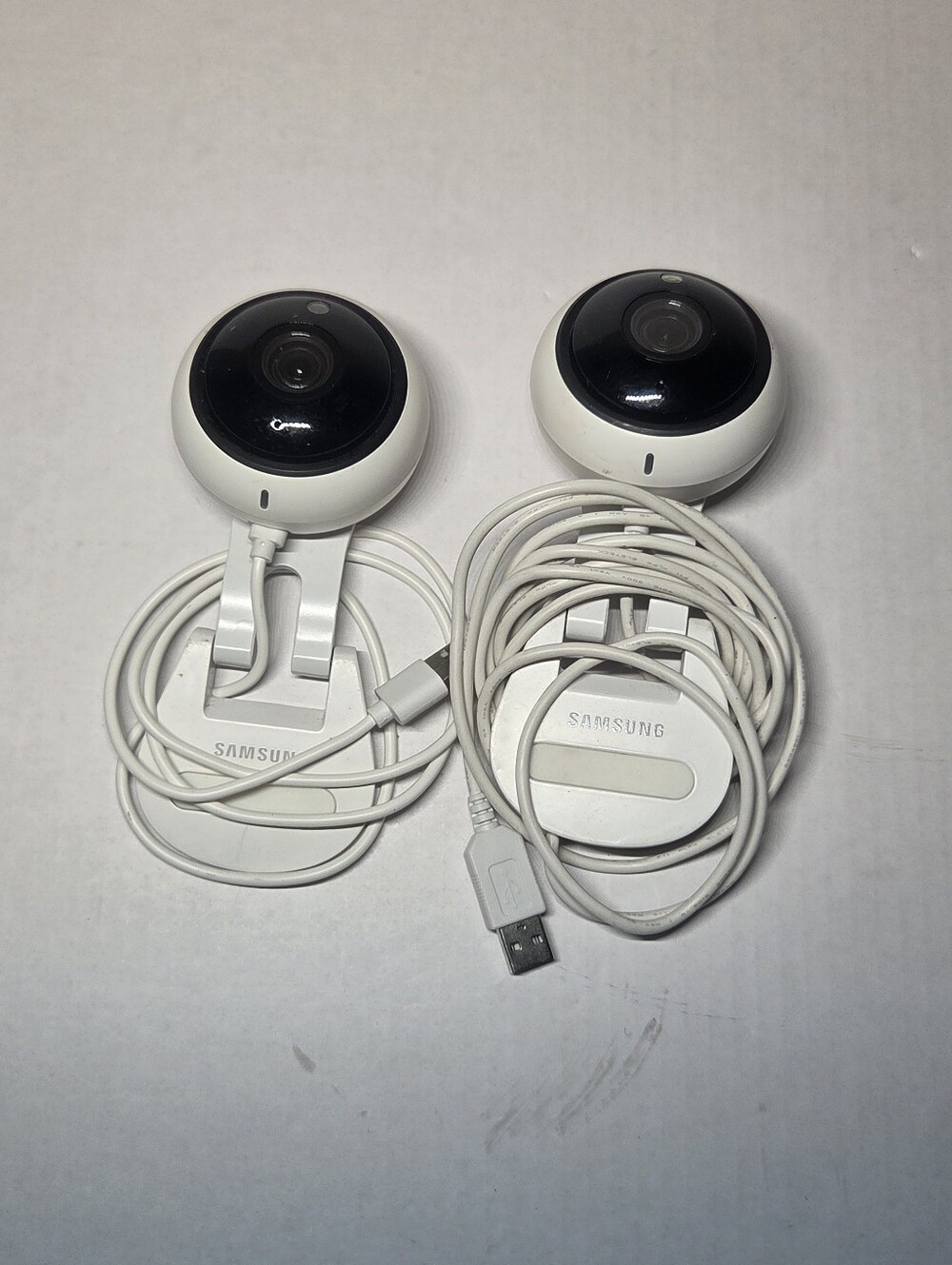 Samsung Wisnet SNH-V6431BN 1080p SmartCam WiFi Camera 2MP (1920TVL) Indoor Secur